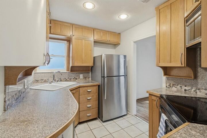 Property Photo:  6815 E Grand Avenue  TX 75223 