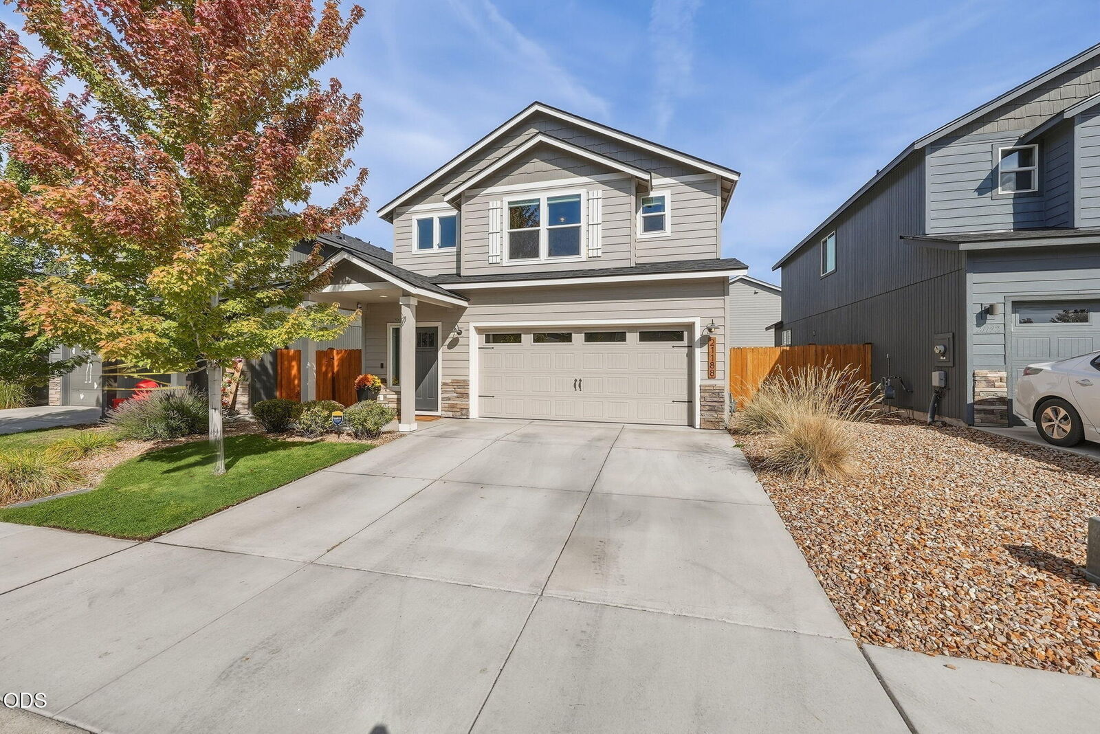 Property Photo:  21188 SE Azalia Avenue  OR 97702 