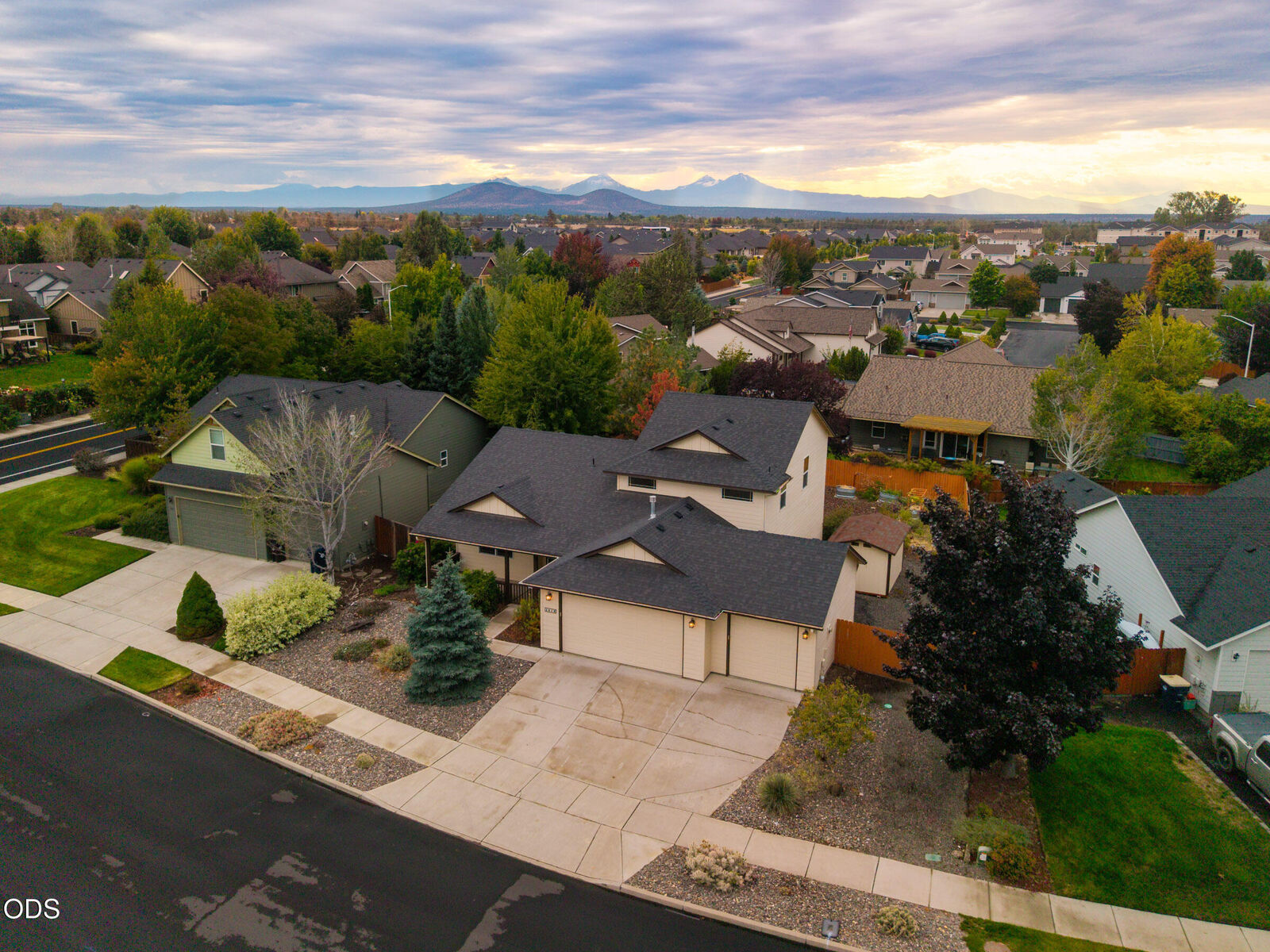 Property Photo:  2829 NW 19th Street  OR 97756 