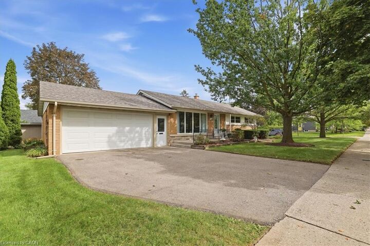 Property Photo:  1054 Union Street  ON N2H 6J7 