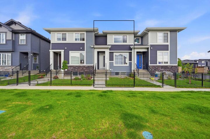 Property Photo: 7 Lambeau Lane SE AB T4A 3P4
