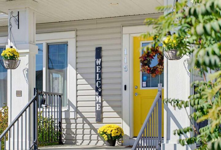 Property Photo:  115 Heartland Boulevard  AB T4C 2R1 