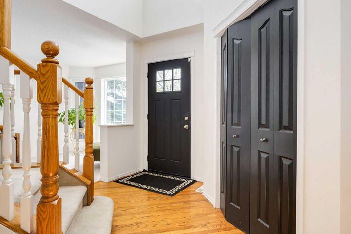 Property Photo:  439 Mountain Park Drive SE  AB T2Z 2N9 