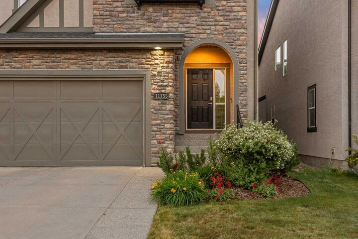 Property Photo:  11755 Valley Ridge Boulevard NW  AB T3B 5Z9 