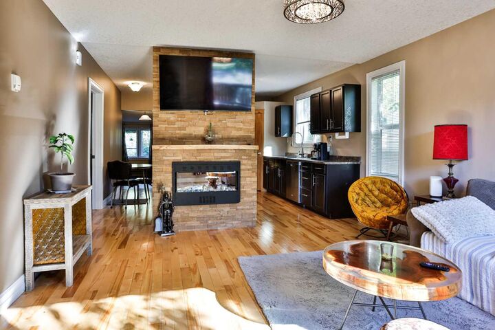 Property Photo:  731 14 Street N  AB T1H 2W2 