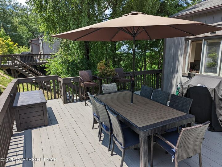 Property Photo:  276 Overlook Way  PA 18372 