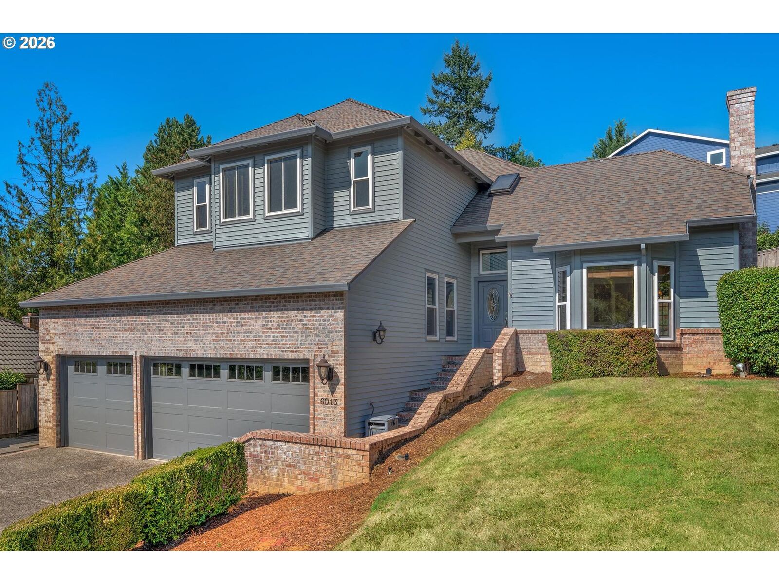 Property Photo:  6013 SW Orchid Dr  OR 97219 