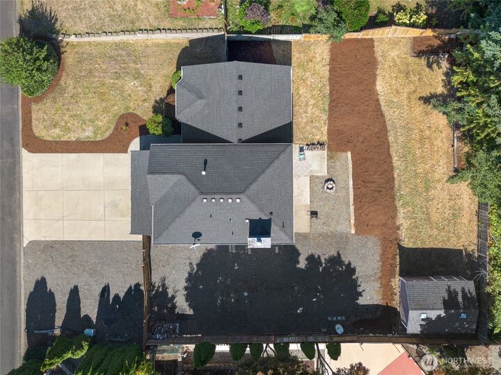 Property Photo:  11617  210th Avenue E  WA 98391 