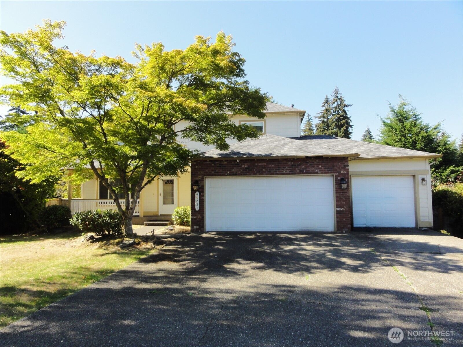 Property Photo: 34231 31st Avenue SW WA 98023