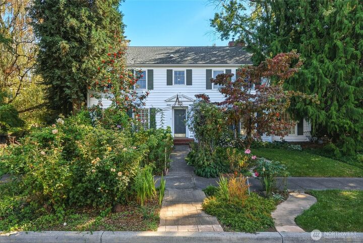 Property Photo: 444 Washington Street WA 99362