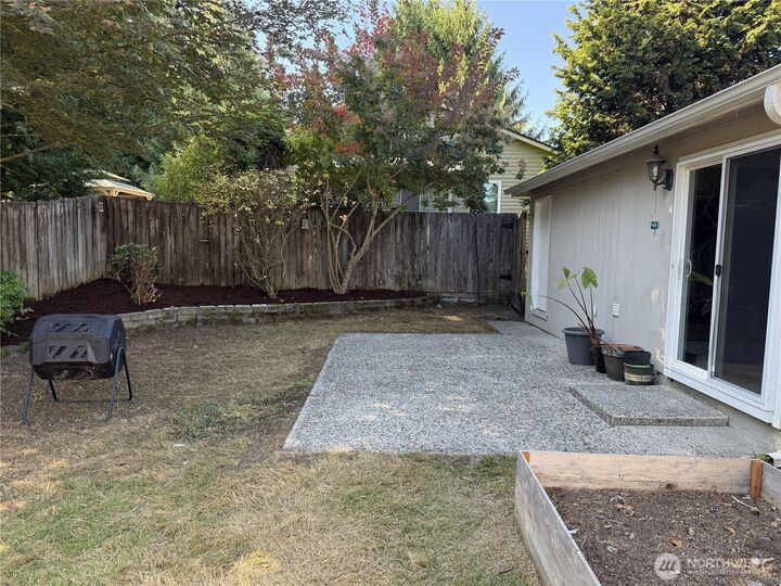 Property Photo: 2418 74th Street SE WA 98203