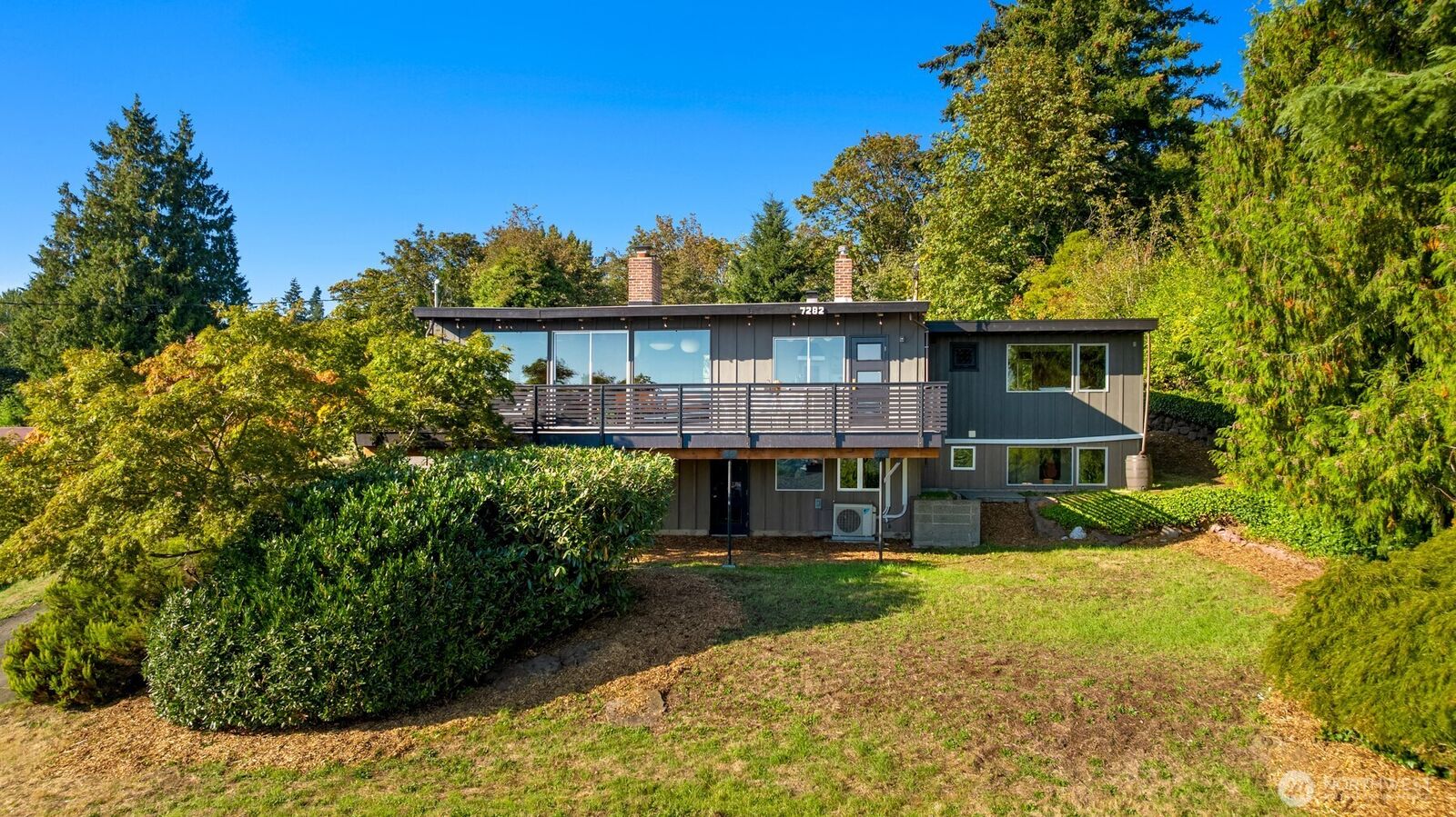 Property Photo:  7282 S 135th Street  WA 98178 