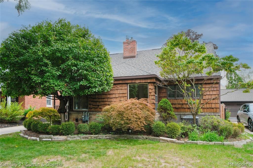 Property Photo:  12733 Kingston Avenue  MI 48070 