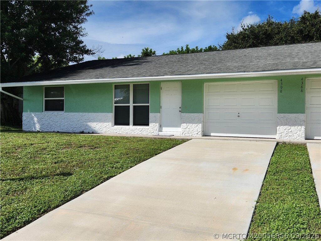 Property Photo: 4398 SE Hamilton Lane FL 34997