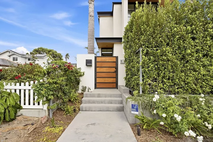 Property Photo:  7429-31 Draper Ave  CA 92037 