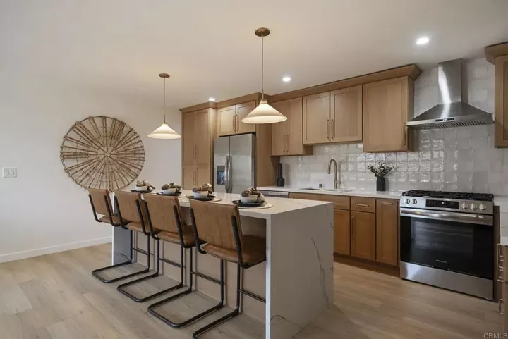Property Photo:  2501 W Sunflower E6  CA 92704 