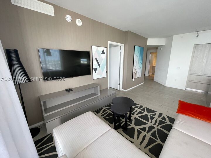 Property Photo:  4010 S Ocean Dr R1902  FL 33019 
