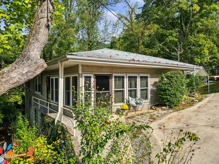 Property Photo:  625 Asbury Lane  TN 37738 