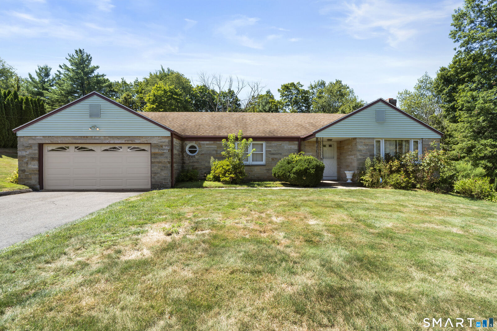 Property Photo:  429 Mountain Road  CT 06107 