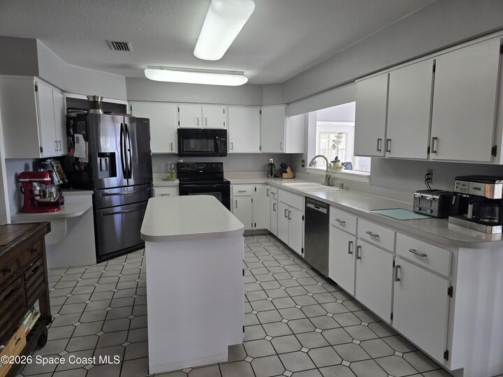Property Photo:  1660 N Banana River Drive  FL 32952 