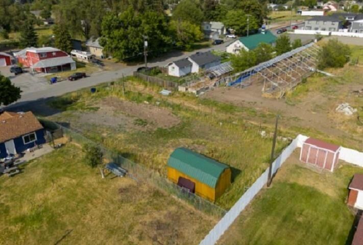 Property Photo: 4718 E 6th Ave WA 99212