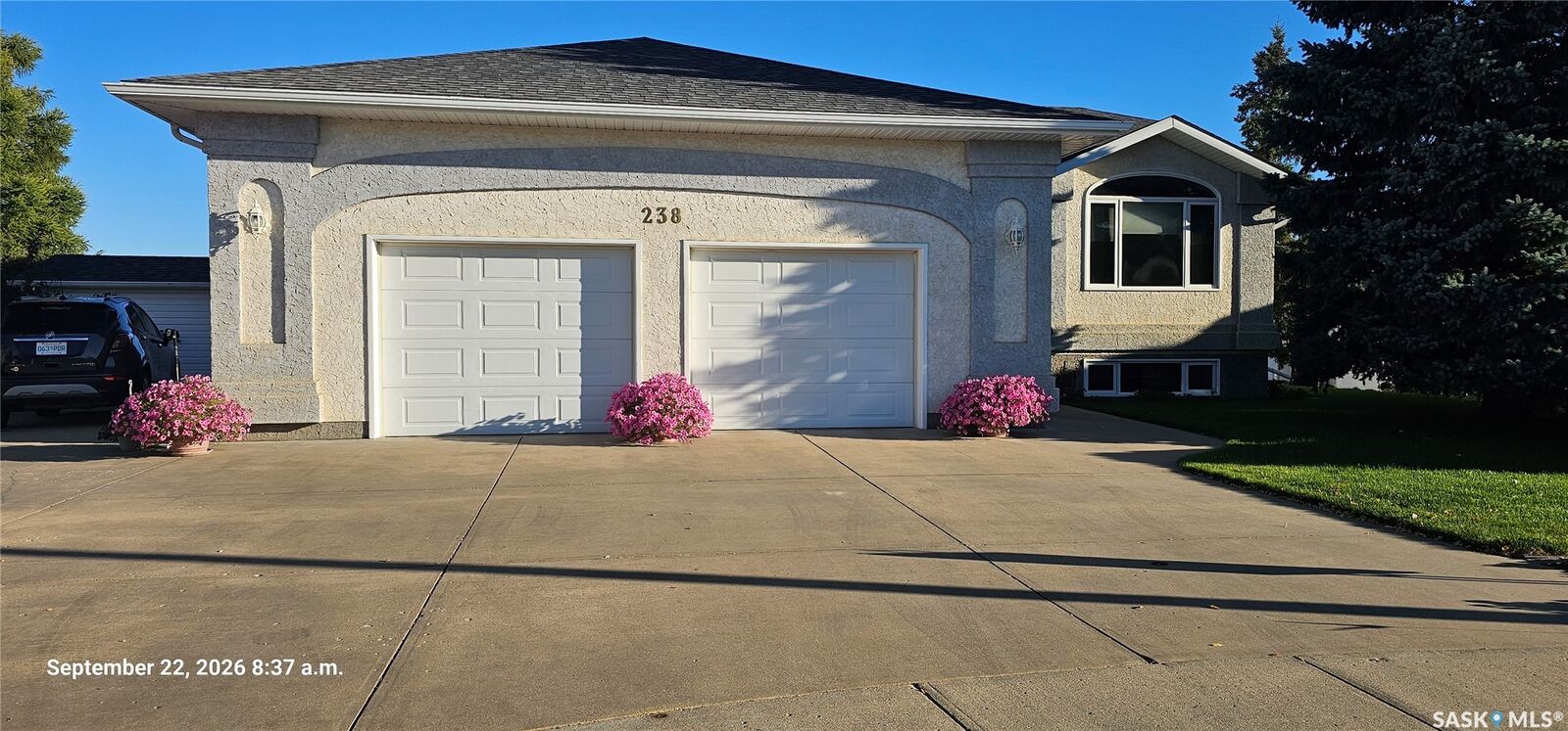 Property Photo:  238 McKay Court  SK S0K 4S0 