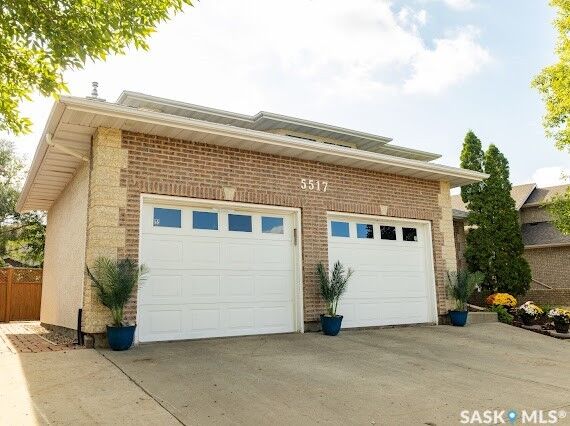 Property Photo: 5517 Leibel Crescent SK S4X 4G9