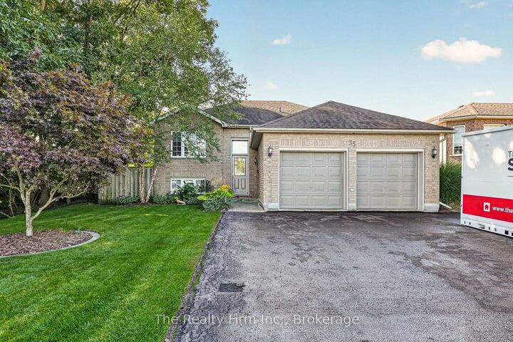 Property Photo:  35 Beech Boulevard  ON N4G 5R8 