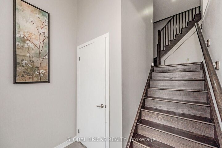 Property Photo:  40 Crafter Crescent  ON L8J 0H6 