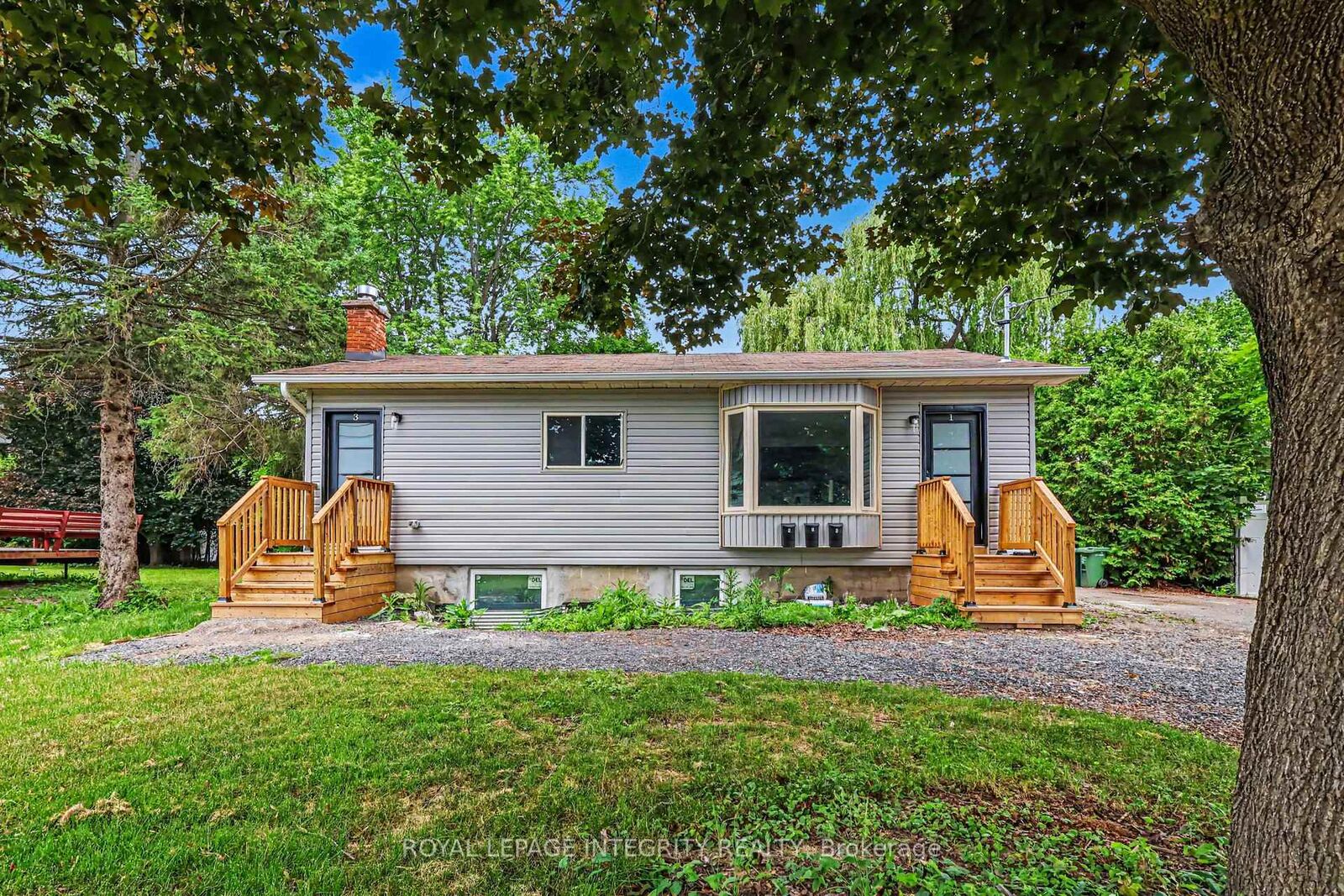 Property Photo:  1936 Belcourt Boulevard 1  ON K1C 1M5 