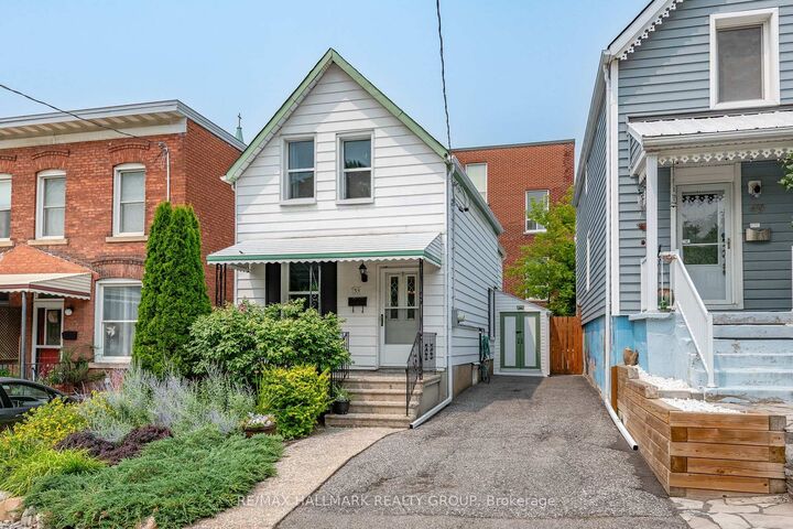 Property Photo:  53 Louisa Street  ON K1R 6Y7 