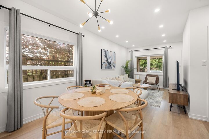 Property Photo:  171 Duplex Avenue  ON M5P 2A8 