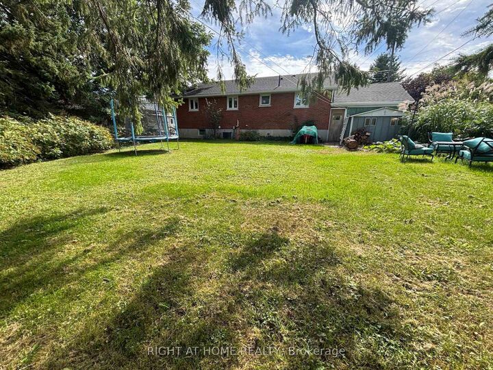 Property Photo:  594 Miller Street  ON N4L 1L1 