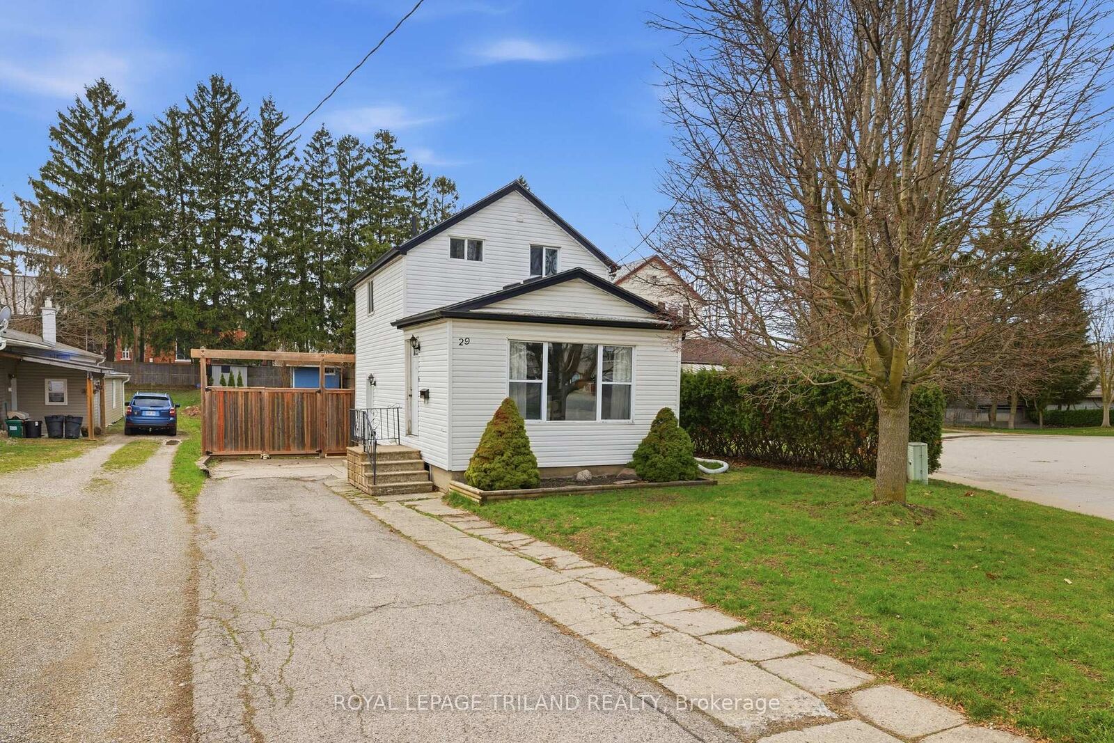Property Photo: 29 Marlboro Street ON N4S 7E3