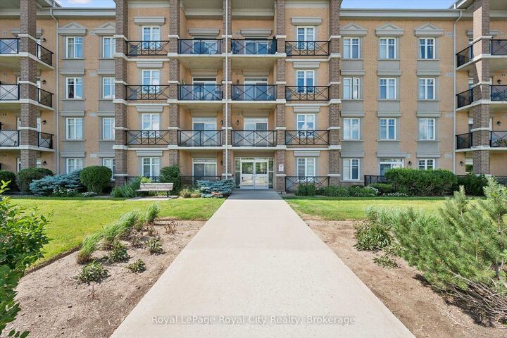 Property Photo:  2 Colonial Drive 113  ON N1L 0K8 