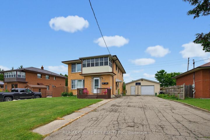 Property Photo:  204 Burnside Drive  ON N5V 1B7 
