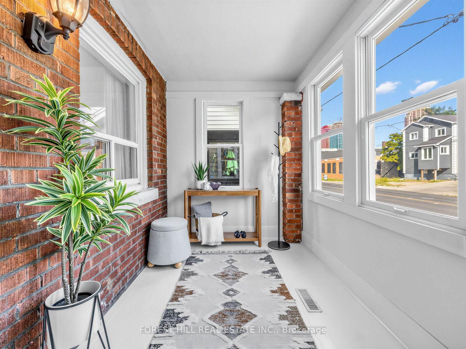 Property Photo:  2375 Gerrard Street E  ON M4E 2E7 