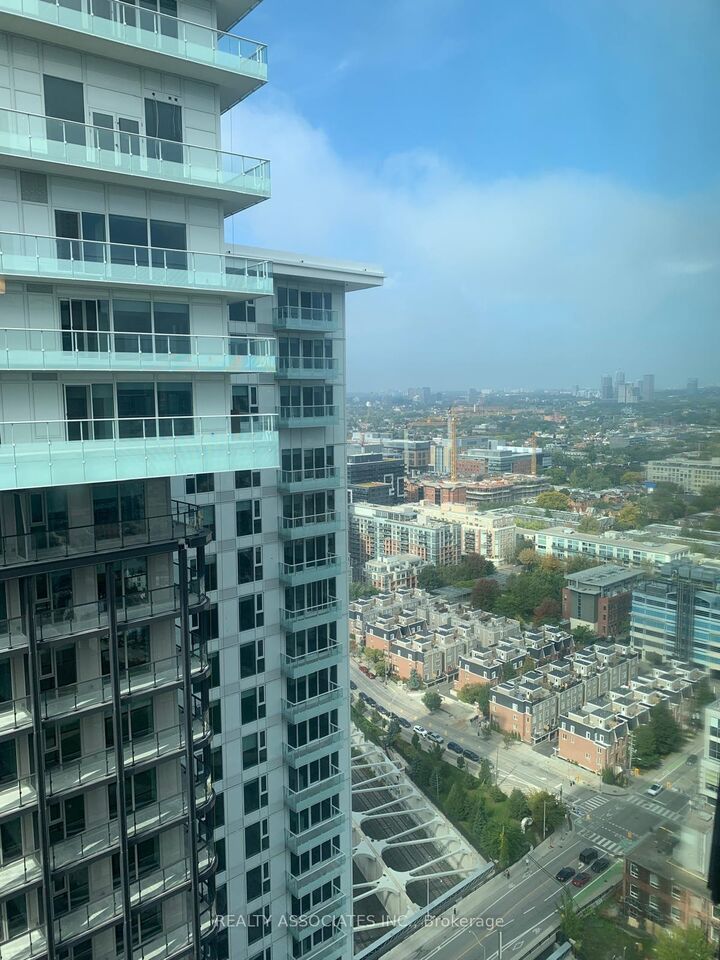 Property Photo:  50 Ordnance Street 3104  ON M6K 0C9 