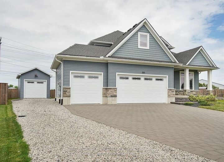 Property Photo:  551 Scenic Court  ON N0M 2S0 