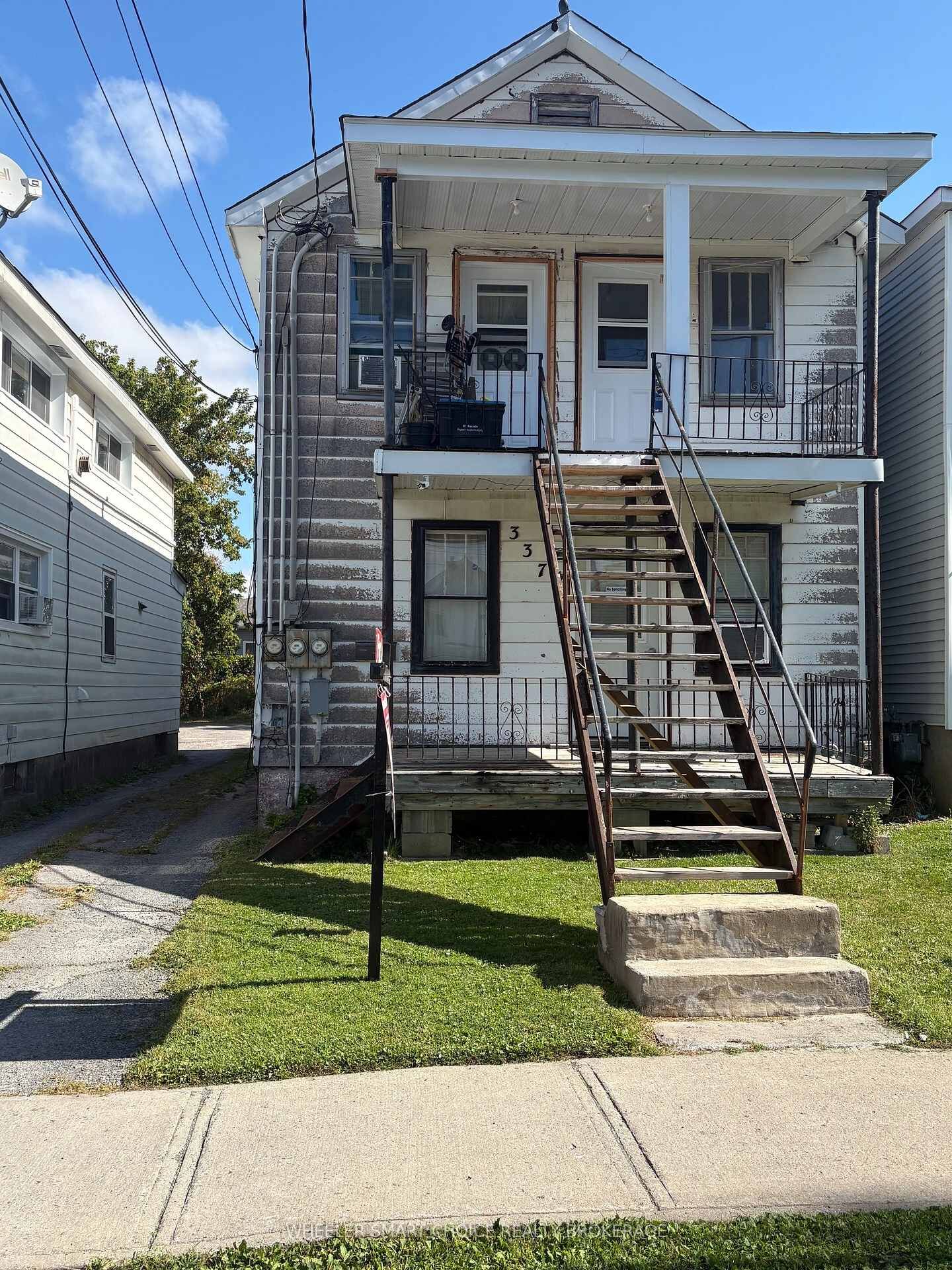 Property Photo:  337 St Felix Street  ON K6H 5A7 