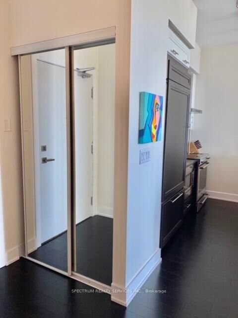 Property Photo:  4011 Brickstone Mews Ph5  ON L5B 0J7 