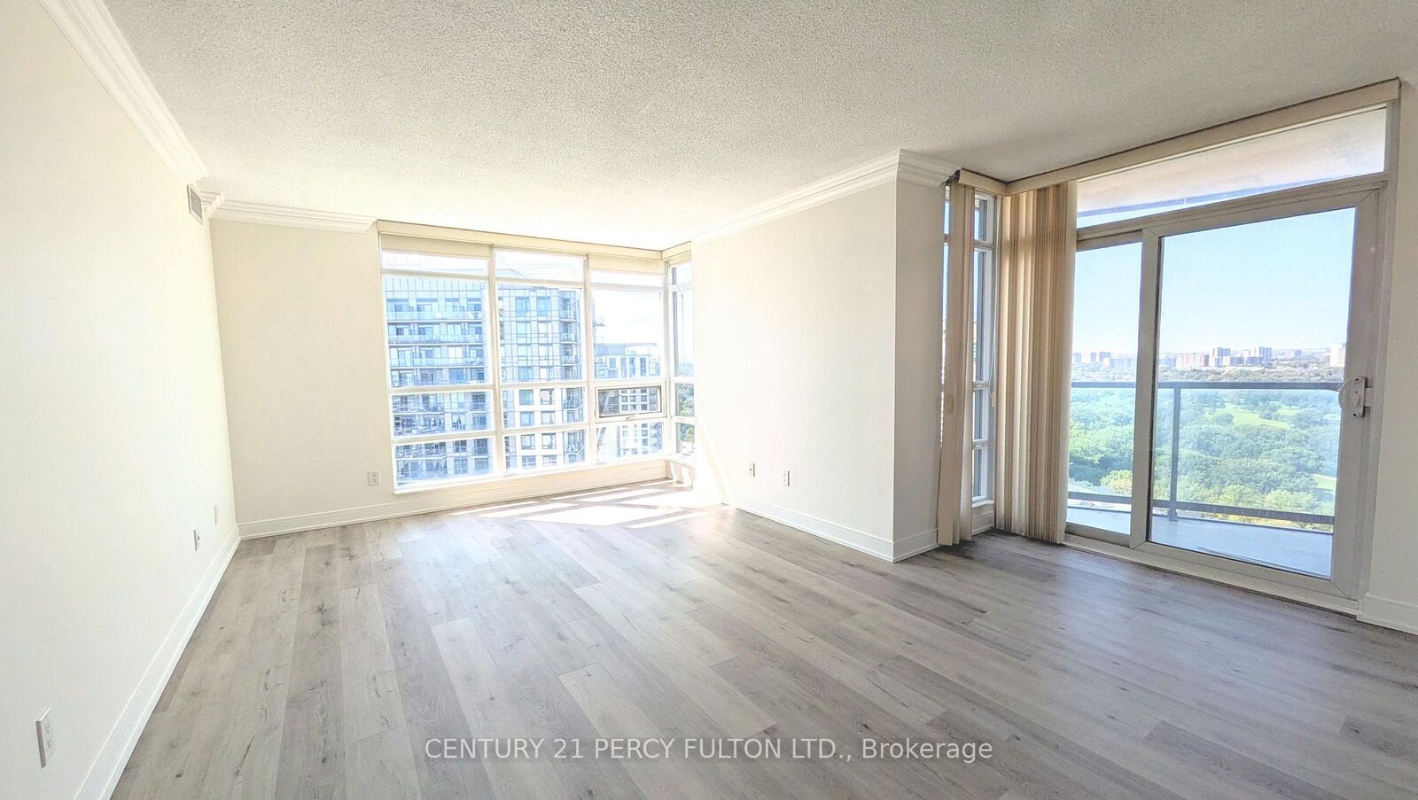Property Photo:  238 Bonis Avenue 2322  ON M1T 3W7 