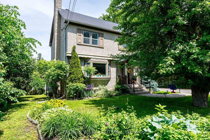 Property Photo:  225 Pleasant Park Road  ON K1H 5M4 