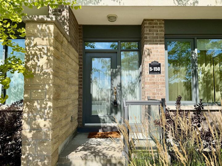 Property Photo:  150 Little Creek Road 5  ON L5R 0E9 