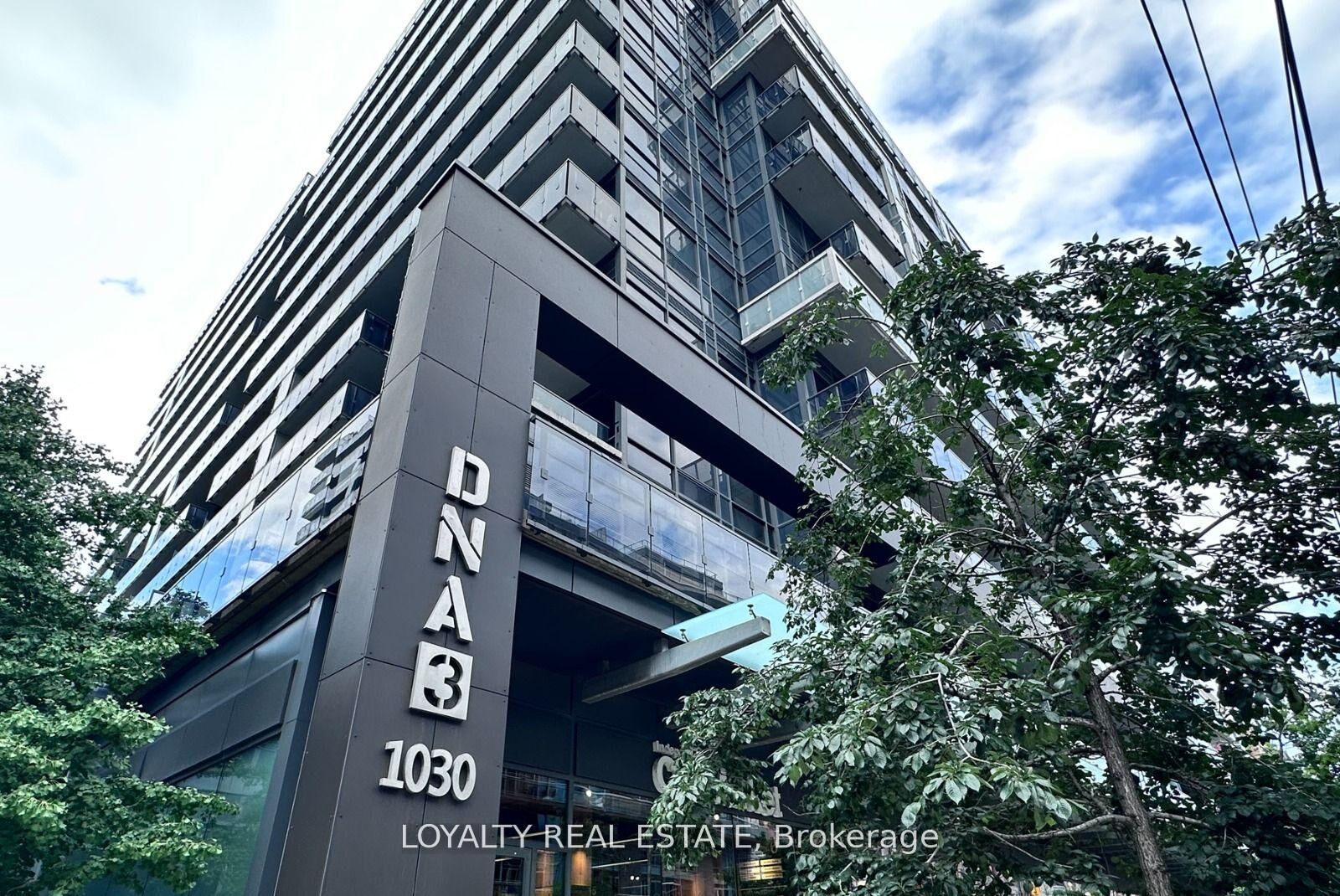 Property Photo:  1030 King Street W 408  ON M6K 1E6 