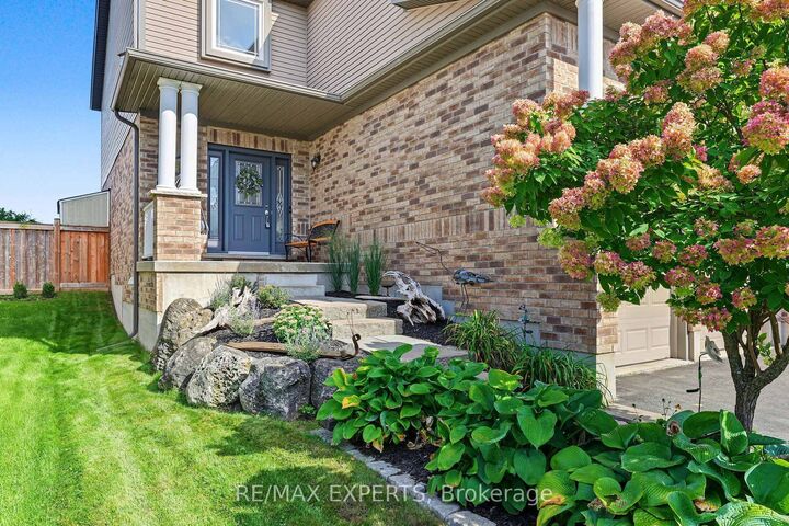 Property Photo:  18 Arnold Crescent  ON L3W 0P9 