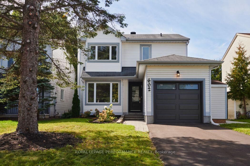 Property Photo:  602 Brome Crescent  ON K4A 3G7 