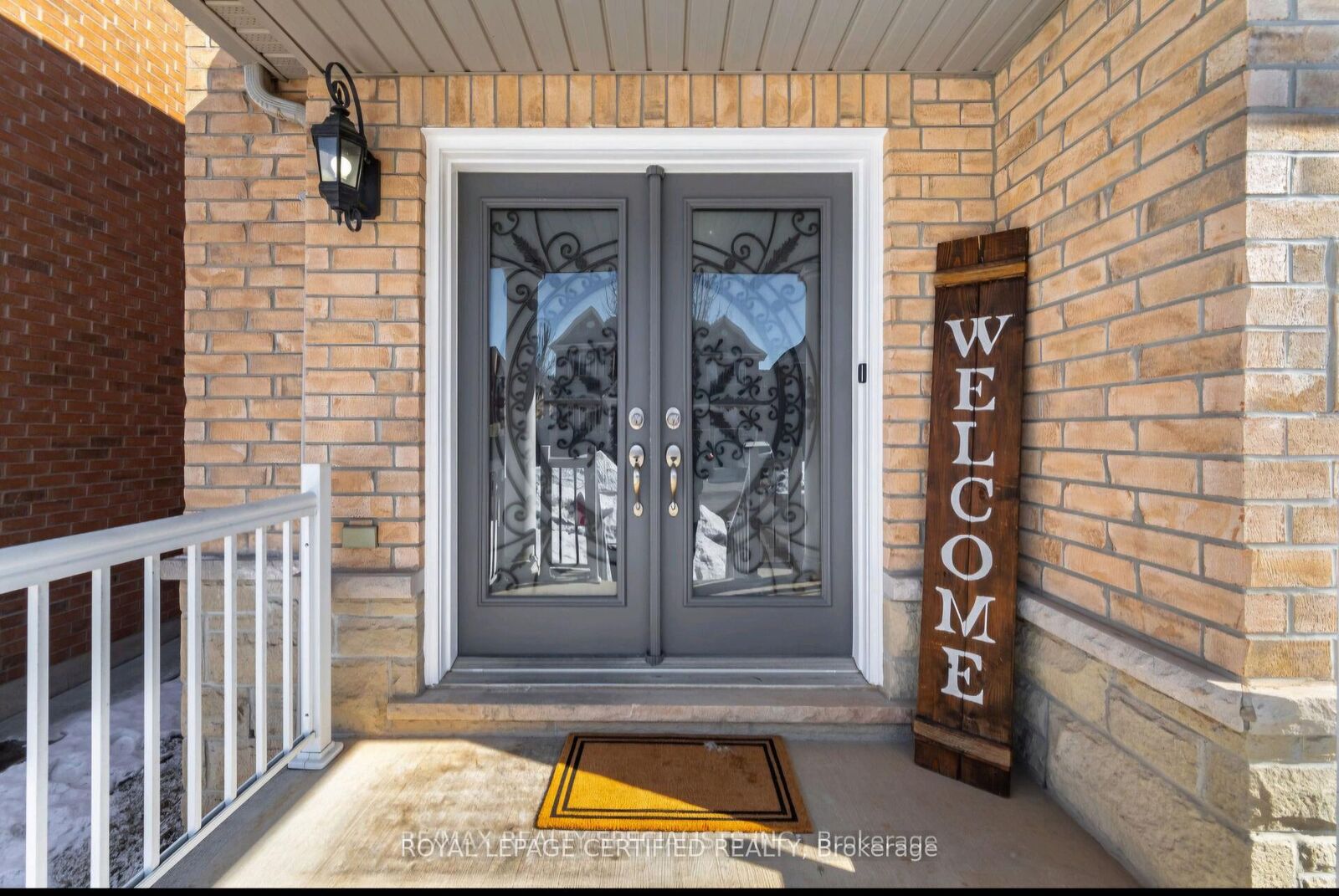 Property Photo:  122 Teal Crest Circle  ON L6X 2Z3 