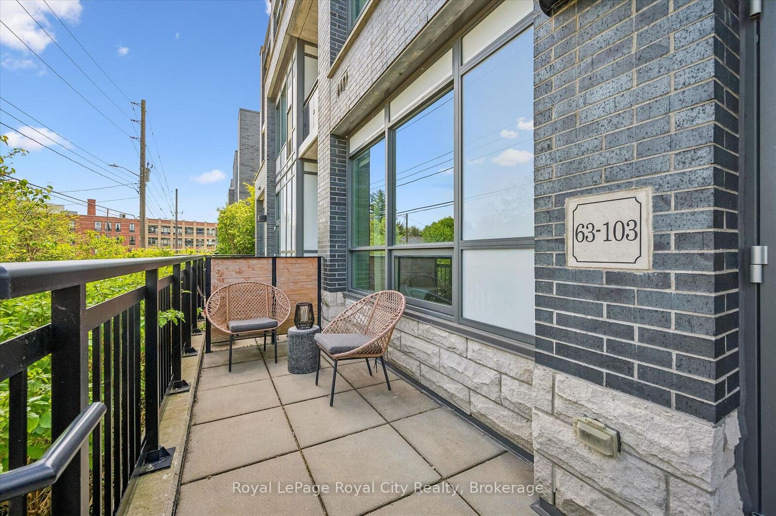 Property Photo: 63 Arthur Street S 103 ON N1E 0A8