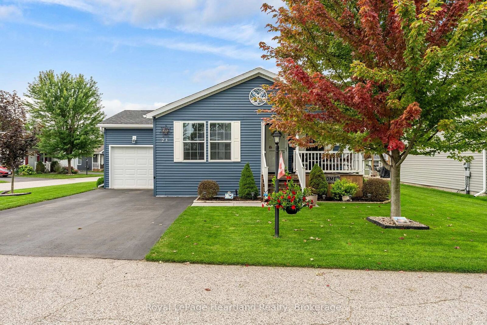 Property Photo:  24 Kellestine Drive  ON N7G 0C5 